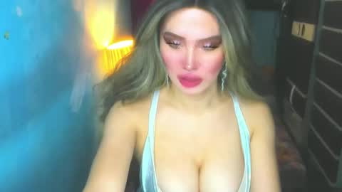 Snapshot of hotbabe_tanya chatting on 04.24.26 T A N Y A online show from 04.24.26