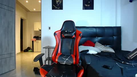 Snapshot of hotblacks07 chatting on 05.15.26 rivas online show from 05.15.26