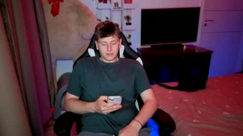Snapshot of hotboyshorny chatting on 07.19.26 Hotboyshorny online show from 07.19.26