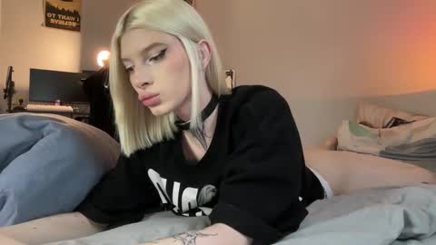 hotchubently online show from 09.26.25