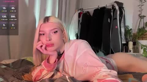 hotchubently online show from 10.20.25