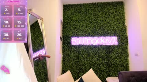 Snapshot of hotfallingdevil chatting on 02.06.25 hotfallingdevil online show from 02.06.25