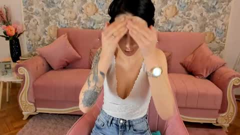 Snapshot of hotfallingdevil chatting on 02.12.25 hotfallingdevil online show from 02.12.25