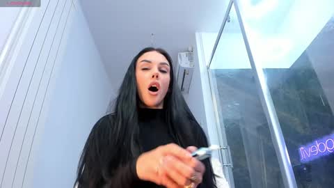 Snapshot of hotfallingdevil chatting on 09.24.25 hotfallingdevil online show from 09.24.25