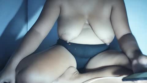 hotflowerclit online show from 09.24.25