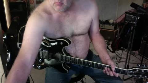 Snapshot of hotforteacher1977 chatting on 12.16.24 Smoochface online show from 12.16.24