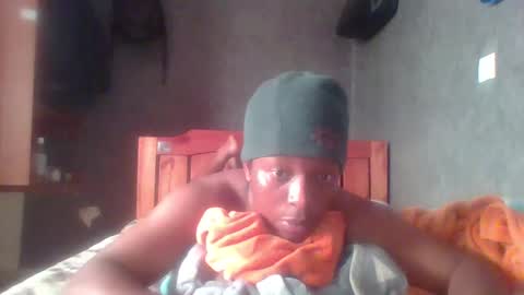 hotguyy001 online show from 02.16.25