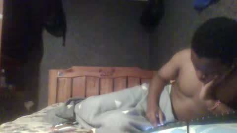 hotguyy001 online show from 02.21.25