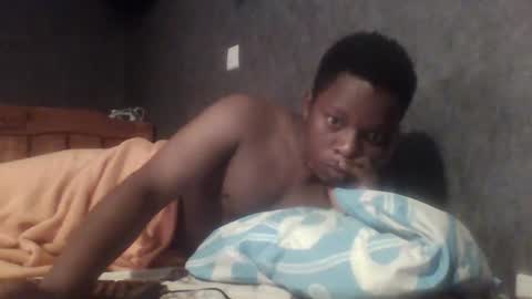 hotguyy001 online show from 02.22.25