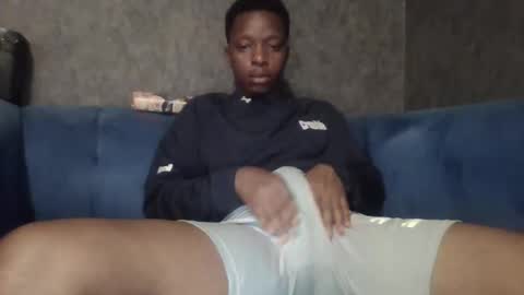 hotguyy001 online show from 03.08.25