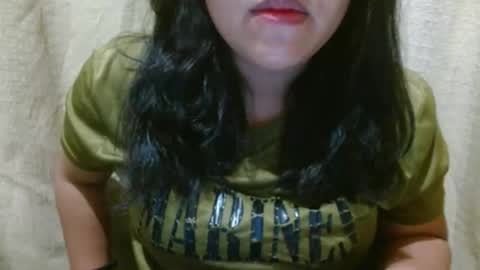 hotiemorenagurl18 online show from 10.23.25