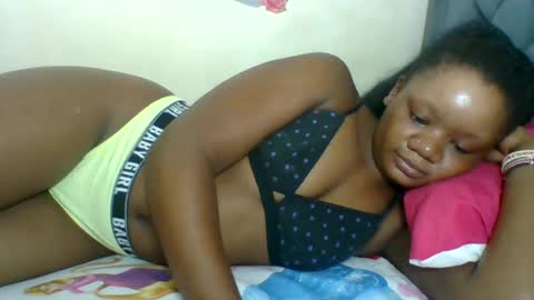 Snapshot of hotjeylee chatting on 07.16.26 LOYCE online show from 07.16.26