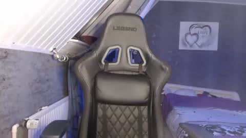 Snapshot of hotkellyandkevinn chatting on 12.10.24 KevinKellyy online show from 12.10.24