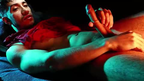 Hotlatinking online show from 02.06.26