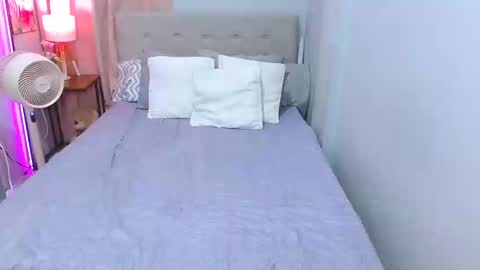 Layla online show from 01.07.25