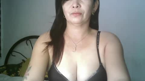 Snapshot of hotmamajen4u chatting on 07.18.26 hotmamajen4u online show from 07.18.26