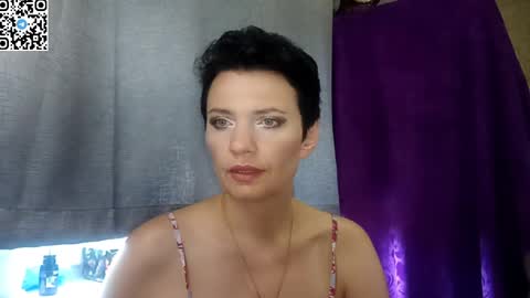 Snapshot of hotmamaqueen234 chatting on 06.10.26 hotmamaqueen234 online show from 06.10.26