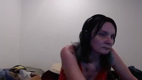 Snapshot of hotmodel1984 chatting on 06.18.26 hotmodel1984 online show from 06.18.26