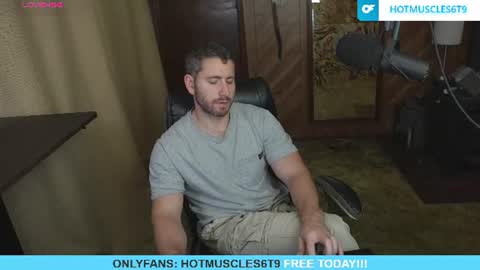 Snapshot of hotmuscles6t9 chatting on 06.16.26 hotmuscles6t9 online show from 06.16.26