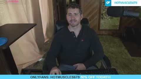 Snapshot of hotmuscles6t9 chatting on 07.09.26 hotmuscles6t9 online show from 07.09.26