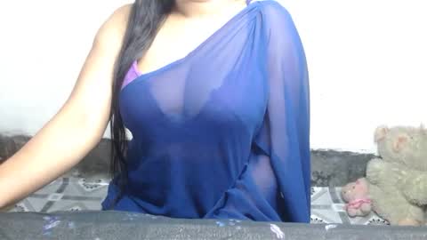 Snapshot of hotmuskan21 chatting on 01.16.25 Muskan online show from 01.16.25