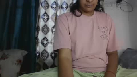 Snapshot of hotnsweetindian chatting on 11.23.25 lola online show from 11.23.25