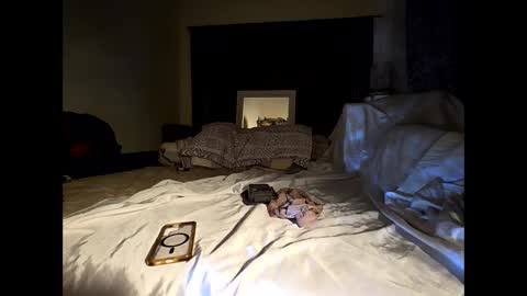 hotrox6942 online show from 10.23.25