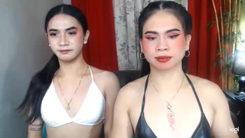 Snapshot of hotsinfulbabes_savana chatting on 05.12.26 Savana olala online show from 05.12.26