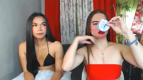 Snapshot of hotsinfulbabes_savana chatting on 05.27.26 Savana olala online show from 05.27.26