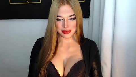 STELLA online show from 01.18.25