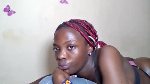 Snapshot of hotsweetass20 chatting on 11.29.25 hotsweetass20 online show from 11.29.25