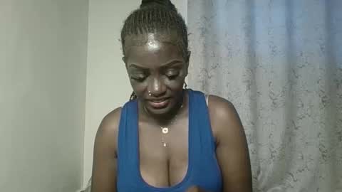 Snapshot of hott_amalia chatting on 11.16.25 Amalia online show from 11.16.25