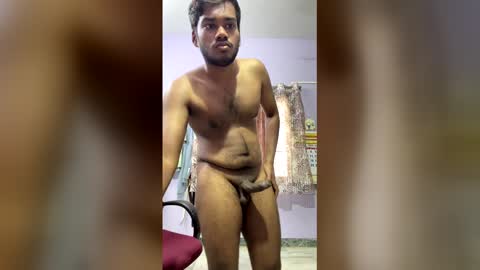 Snapshot of hottamilguy01 chatting on 02.19.26 hottamilguy01 online show from 02.19.26