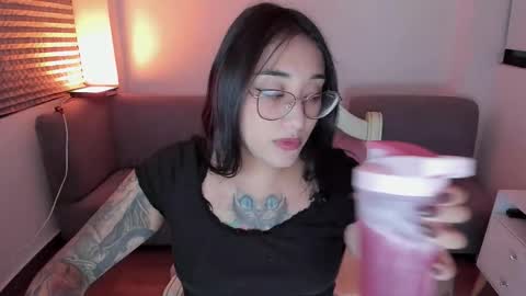 hottbee3645 online show from 01.11.26