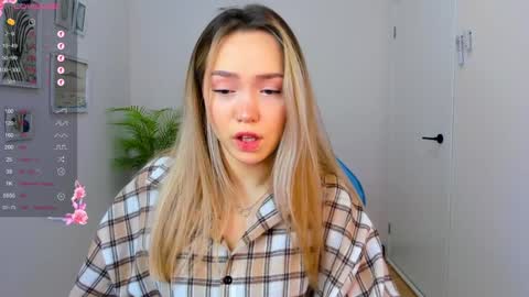 hello Im Eva online show from 12.20.24