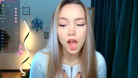 hello Im Eva online show from 12.21.24