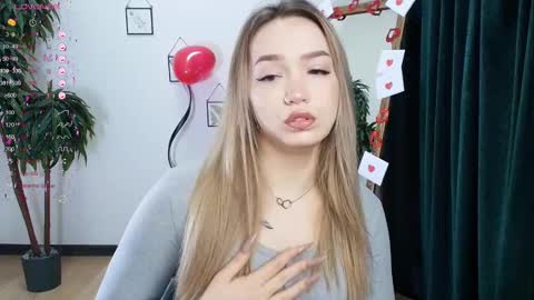 hello Im Eva online show from 02.11.25