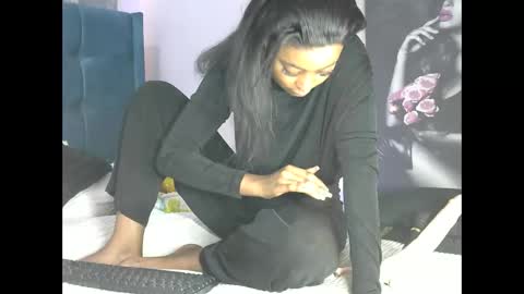 hottestchocolate online show from 10.22.25