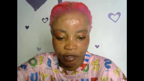 Snapshot of hottie_baddie14 chatting on 10.29.25 hottie baddie14 online show from 10.29.25