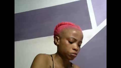 Snapshot of hottie_baddie14 chatting on 11.03.25 hottie baddie14 online show from 11.03.25