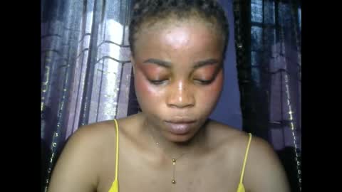 Snapshot of hottie_baddie14 chatting on 01.06.26 hottie baddie14 online show from 01.06.26