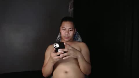 Snapshot of hottie_kyle69 chatting on 04.22.26 hottie_kyle69 online show from 04.22.26