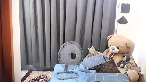 Snapshot of hottiechloe05 chatting on 04.11.26 HottieChloe online show from 04.11.26