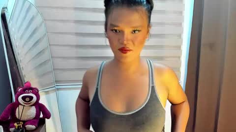 Maxine online show from 12.16.25