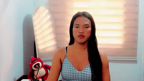 Maxine online show from 12.21.25