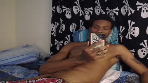 independent Model online show from 02.11.25