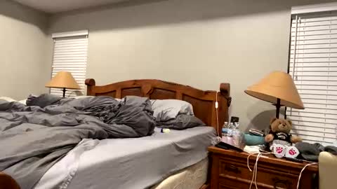 hottiewithabody101 online show from 12.19.25