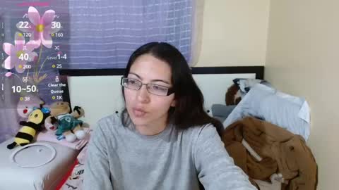 Snapshot of hottpeach chatting on 03.01.25 hottpeach online show from 03.01.25