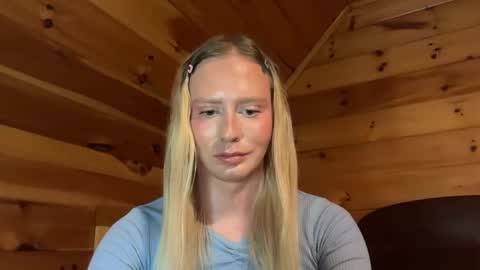 HotTransGirlie online show from 01.19.25