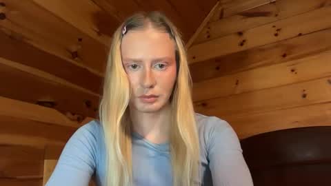 HotTransGirlie online show from 01.20.25